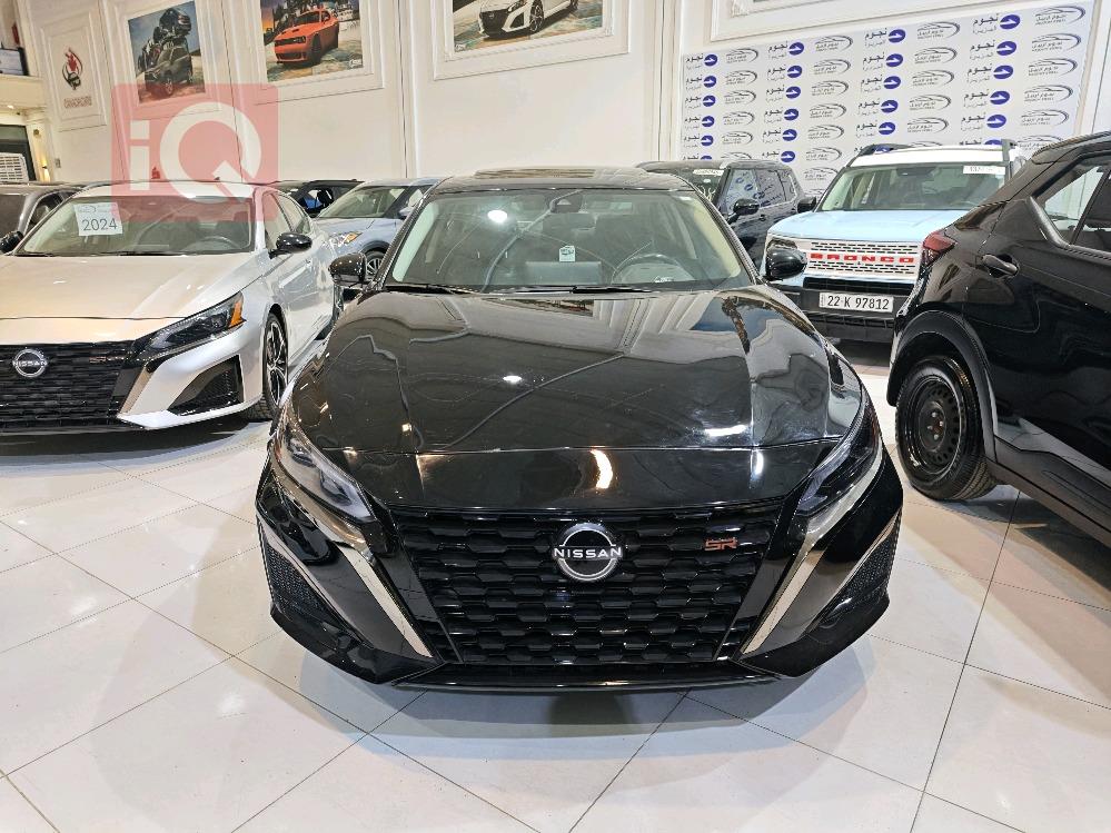 نيسان ألتيما